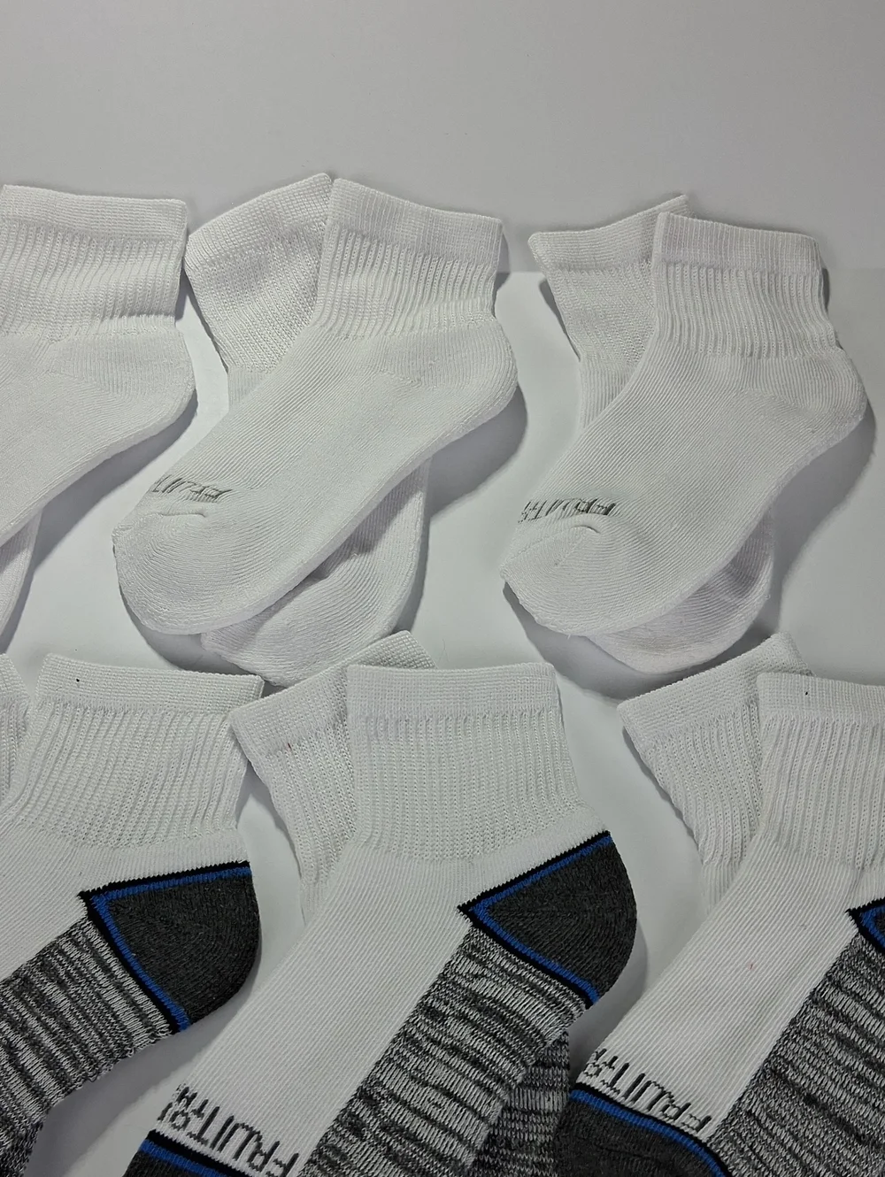 Boys 12-pack Fruit Of The Loom Ankle Socks Size Medium White & Assorted Stripes